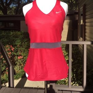Nike women's top $5/25
